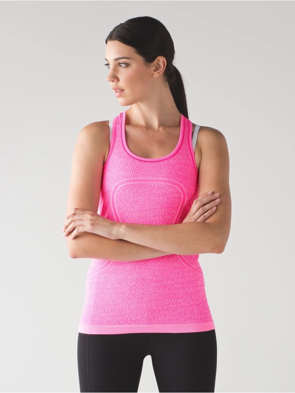 Lululemon Swiftly Tech Racerback in Heathered Raspberry Glo Light Size 8